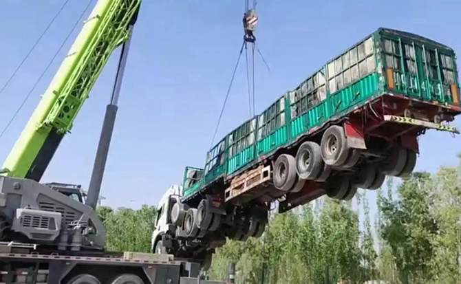 富县道路脱困救援案例